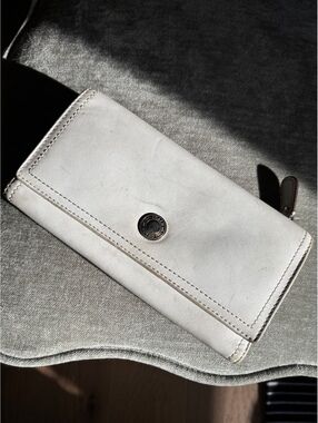 Coach White Leather Trifold Wallet with Chocolate Brown Interior